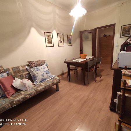 Ex Ostu Impero: vino, tartufo ed ospitalità Apartamento La Morra Exterior foto