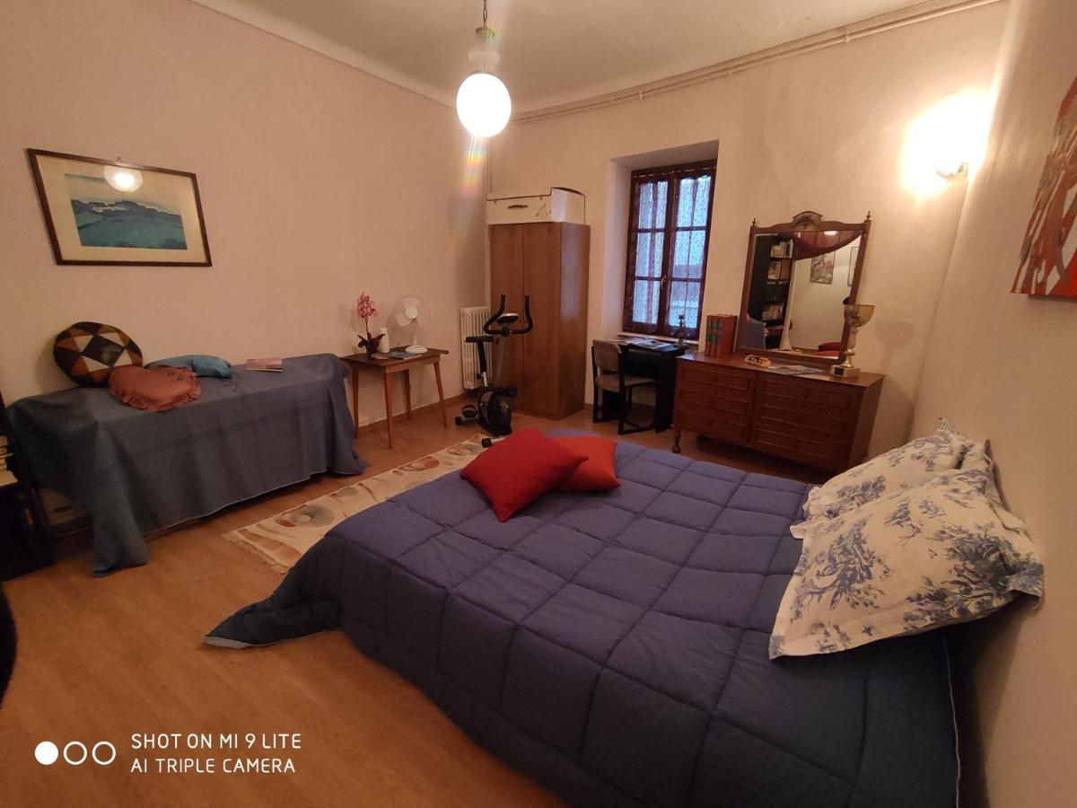Ex Ostu Impero: vino, tartufo ed ospitalità Apartamento La Morra Exterior foto
