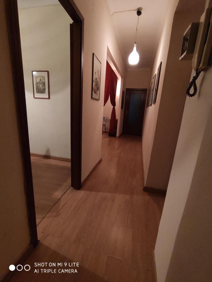 Ex Ostu Impero: vino, tartufo ed ospitalità Apartamento La Morra Exterior foto