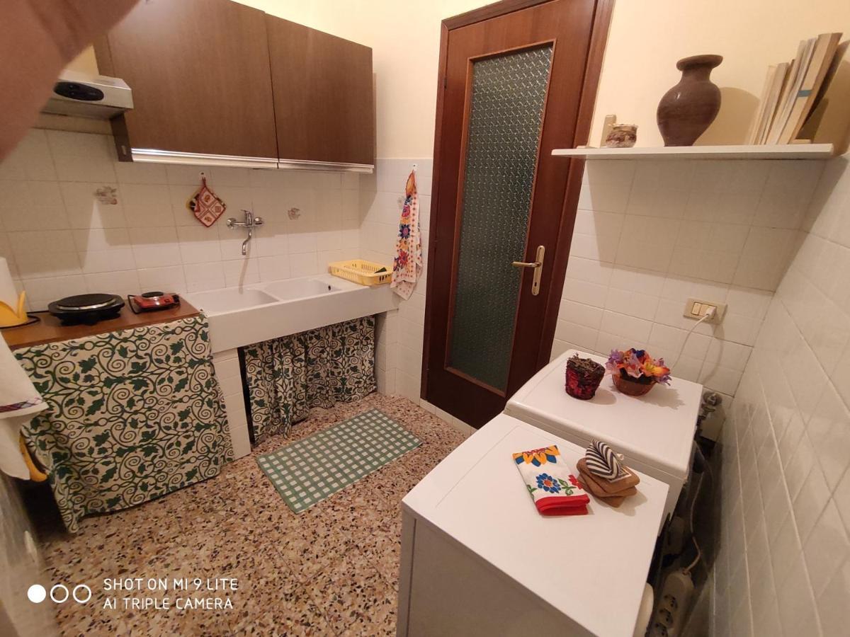 Ex Ostu Impero: vino, tartufo ed ospitalità Apartamento La Morra Exterior foto
